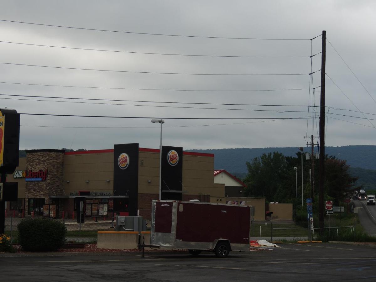 Super 8 By Wyndham Mifflinville Near Bloomsburg Eksteriør bilde