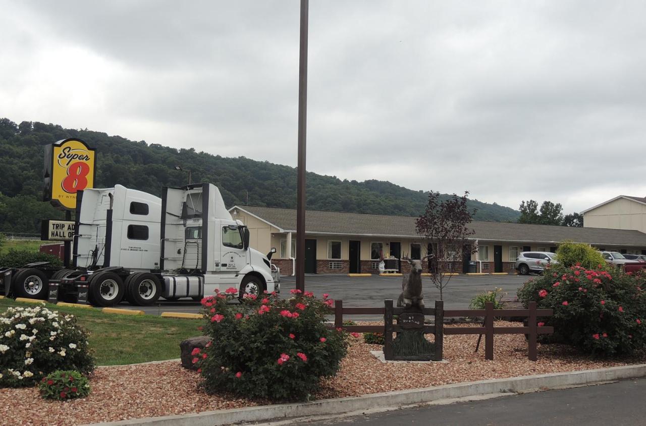 Super 8 By Wyndham Mifflinville Near Bloomsburg Eksteriør bilde